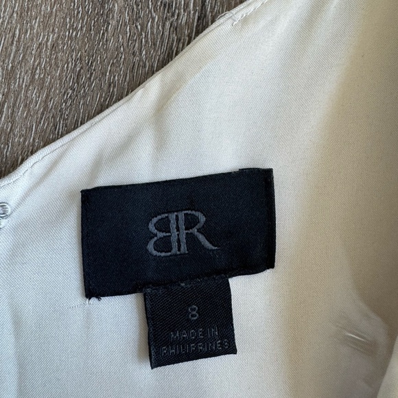 Banana Republic Sheath dress. Women’s size 8.  Black and white diamond design. - Picture 4 of 7